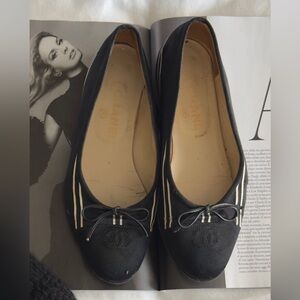 Chanel black stripped ballet flats